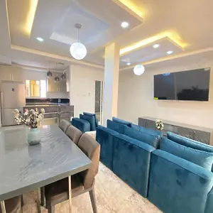 Appartement Standing Idéalement Situé à, Dakar